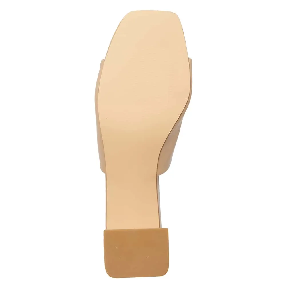 Geri Heel in Nude Smooth