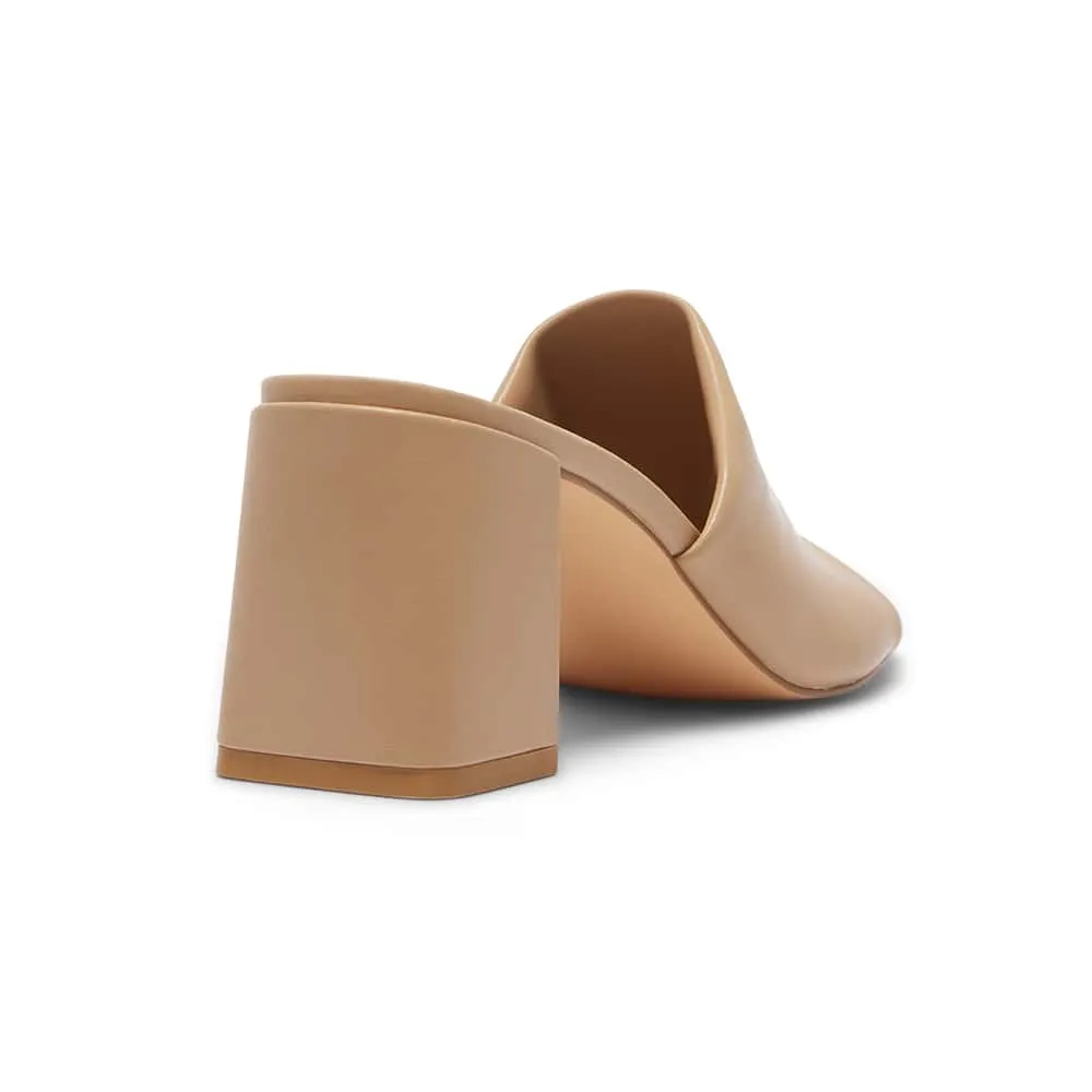 Geri Heel in Nude Smooth