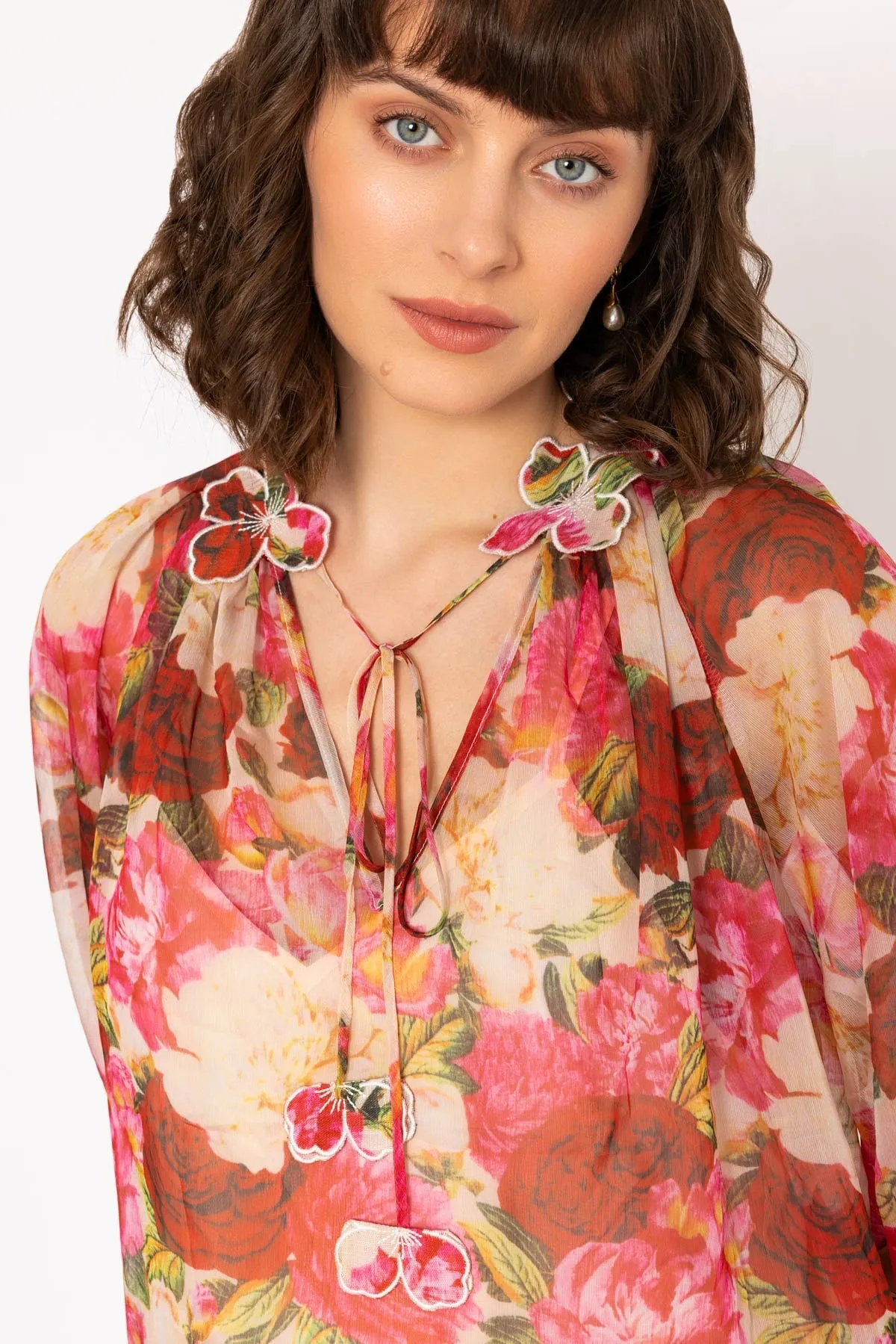 Long Sleeve Neckline Flower Detail Blouse in Pink